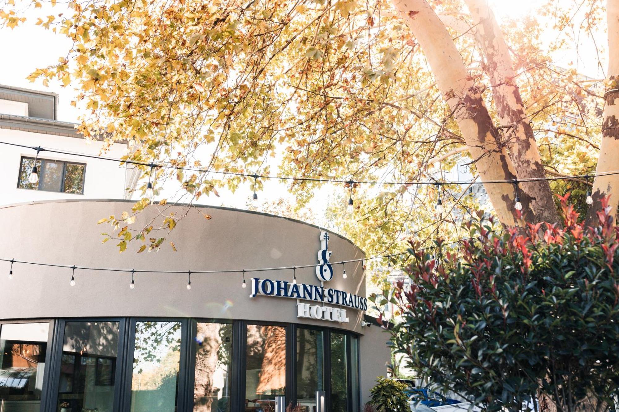 Johann Strauss Hotel Bucharest Exterior photo